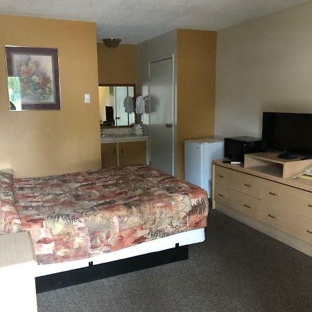 Polson Park Motel 弗农 外观 照片