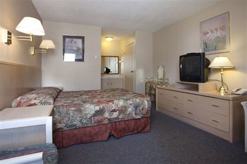 Polson Park Motel 弗农 外观 照片