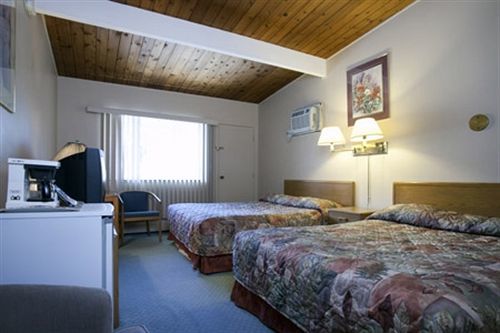 Polson Park Motel 弗农 外观 照片