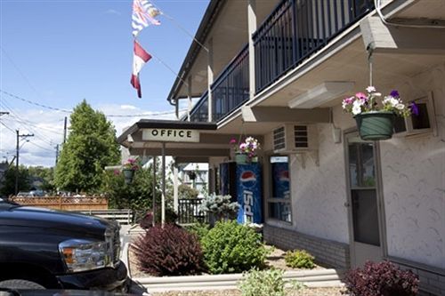 Polson Park Motel 弗农 外观 照片